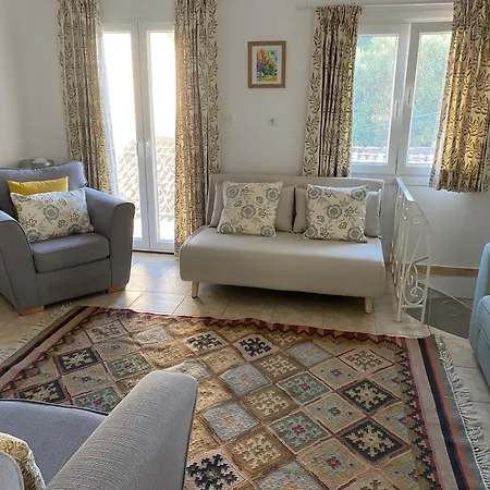 Jasmine, Sea And Mountain View In Peaceful Hamlet