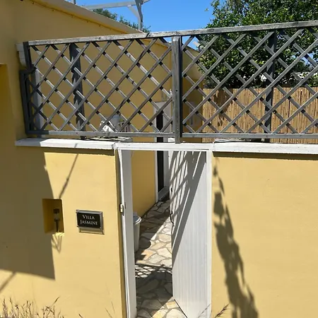 Feriehus Jasmine, Sea And Mountain View In Peaceful Hamlet