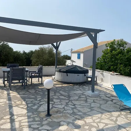 Jasmine, Sea And Mountain View In Peaceful Hamlet *